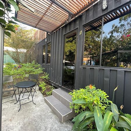 The Cabins 拉利伯塔德 外观 照片