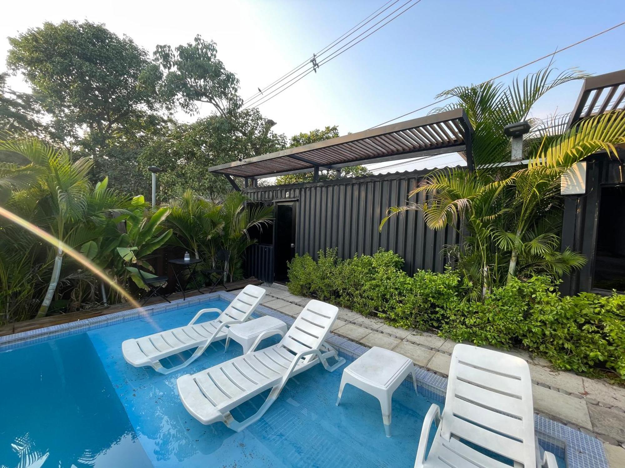 The Cabins 拉利伯塔德 外观 照片